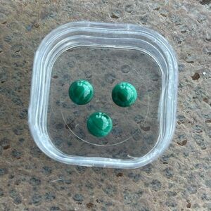 Green Malachite Stones 4.87 carats.